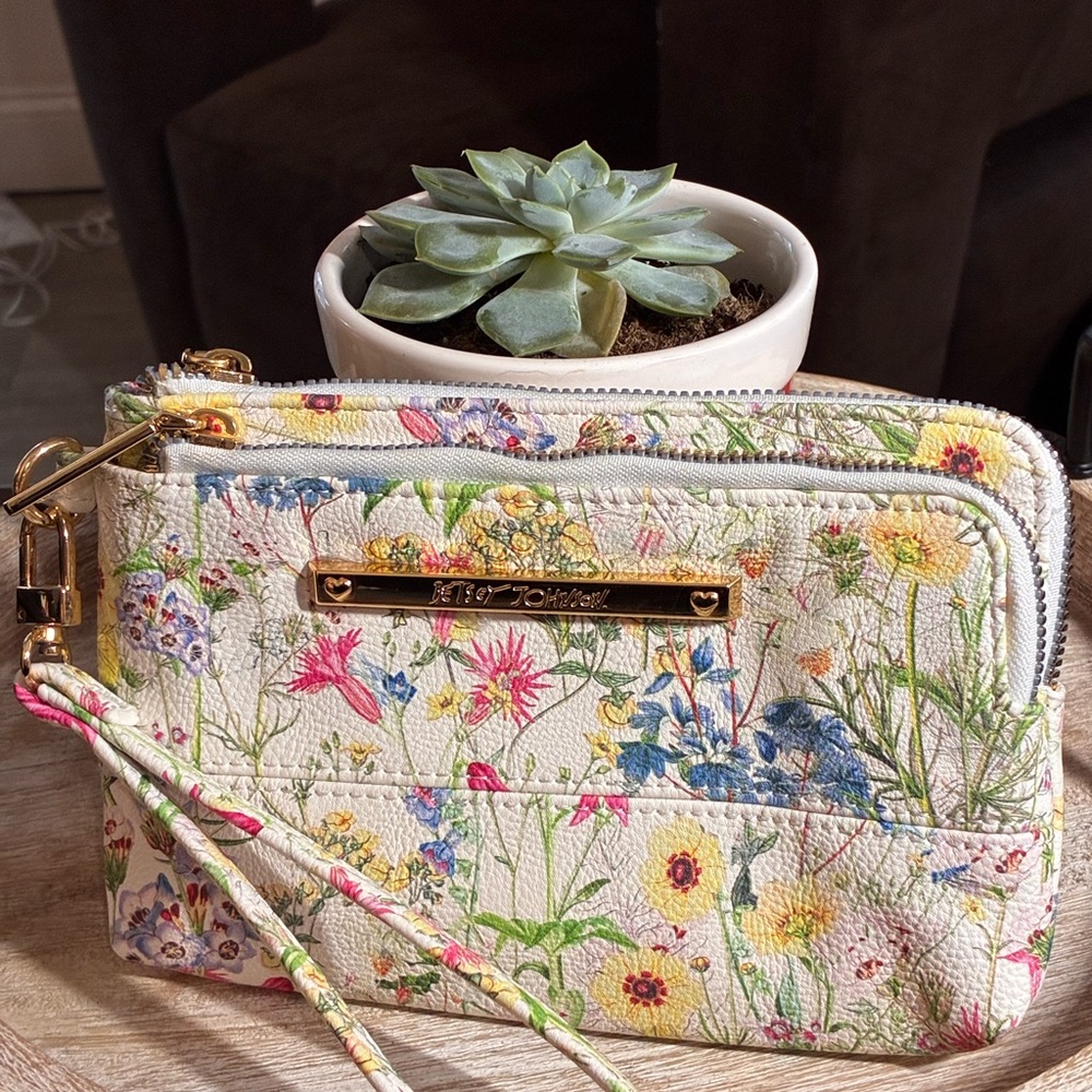 Betsey Johnson Floral Wristlet Wallet Clutch